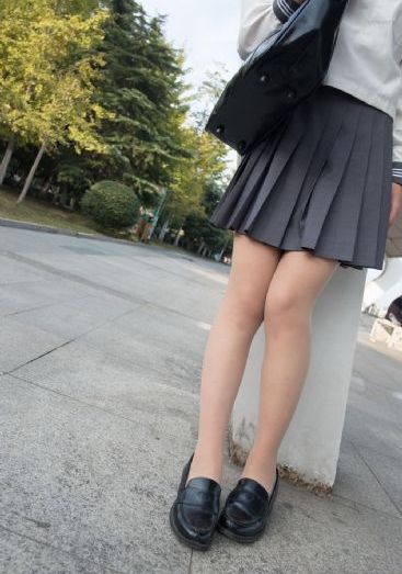 老头狠狠挺进小莹体内视频_4K在线视频观看