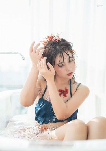mm131杨晨晨喷水_1080P超清免费观看
