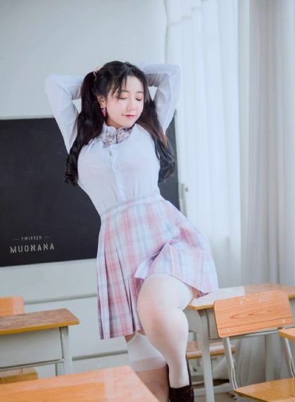 裙下是野兽_国产剧在线观看