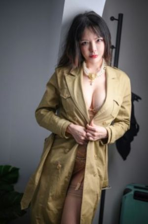 电车上的绝对诱惑_4K高清迅雷在线观看