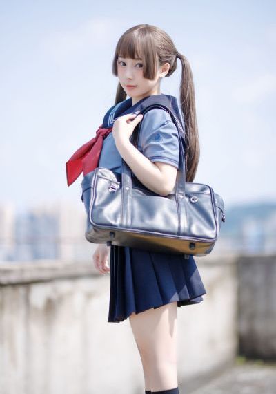 寂寞的女邻居_英文版字幕