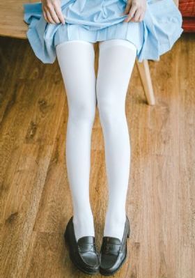 屈服在同学胯下的麻麻_1080P免费在线播放
